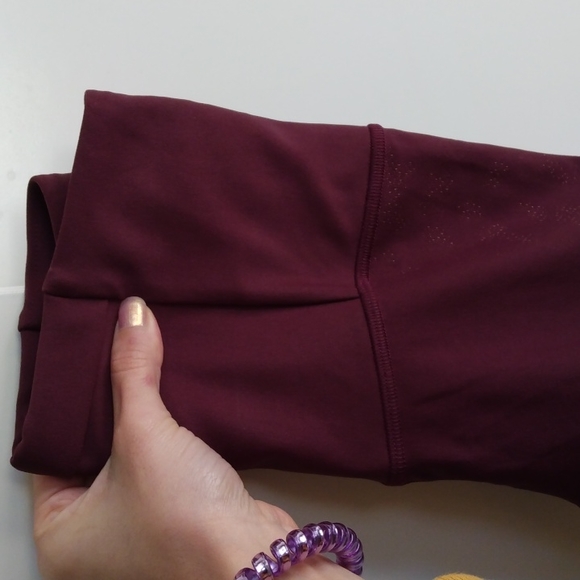 lululemon athletica Pants - FREE SHIPPING Lululemon Mapped Out HR size 2 leggings maroon